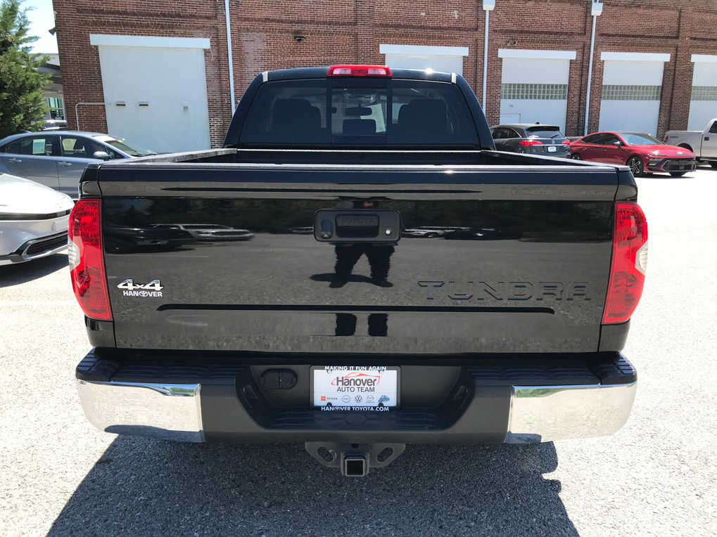 Used 2015 Toyota Tundra SR5 w/ SR5 Upgrade Package AWD/4WD image 6