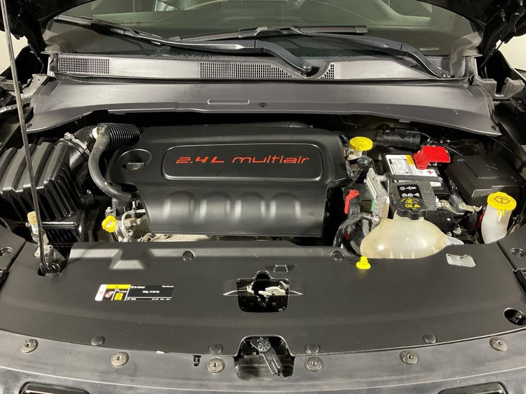 Used 2022 Jeep Compass Altitude w/ Sun and Sound Group image 9