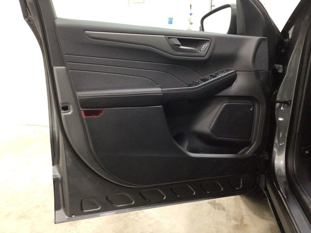 New 2026 Ford Escape Active w/ Cold Weather Package image 17