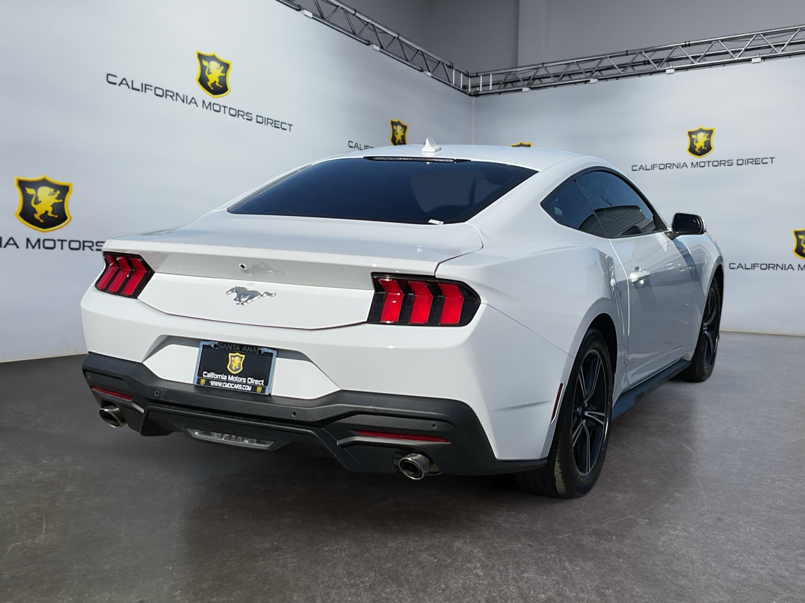 Used 2024 Ford Mustang Coupe RWD image 5