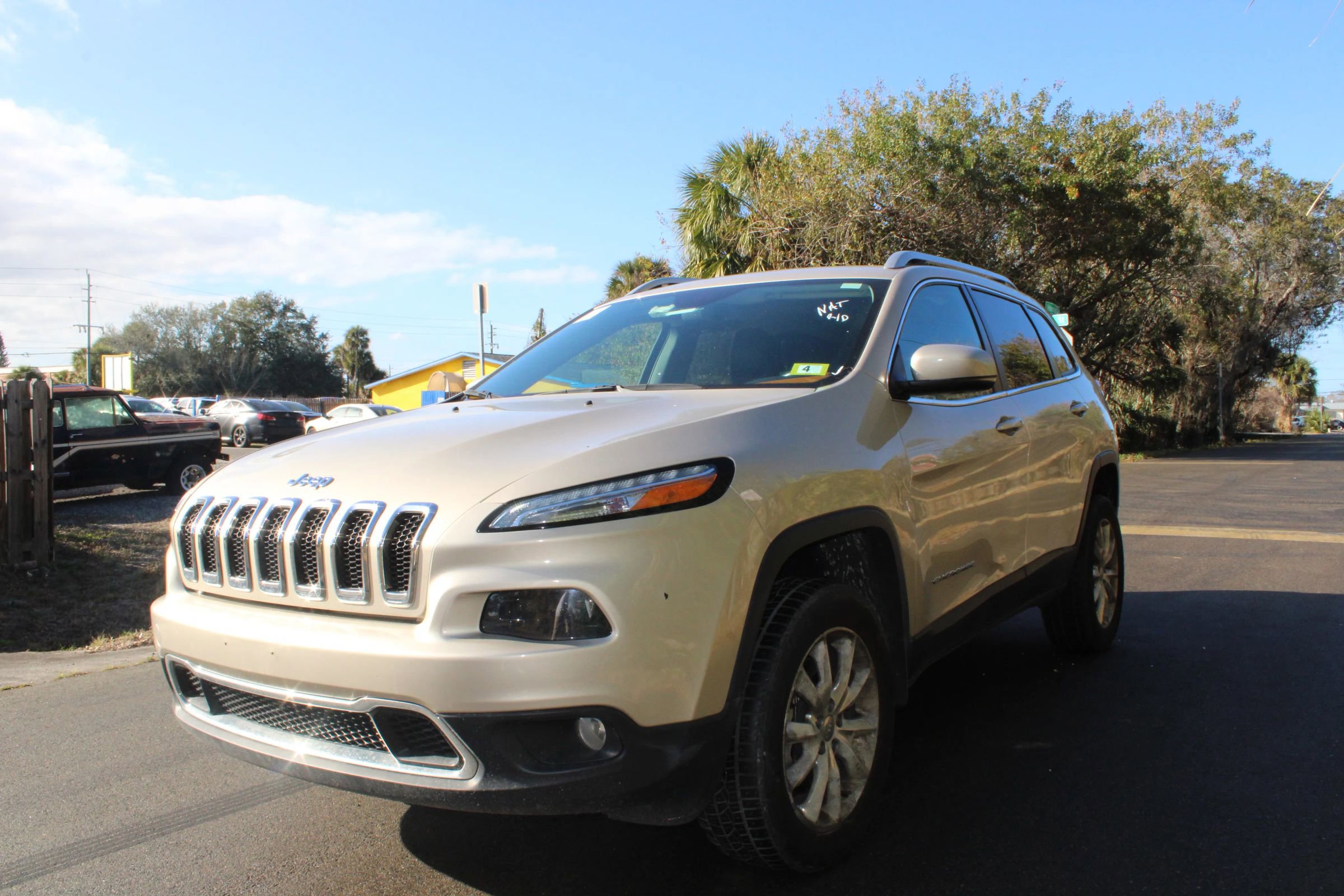 Used 2014 Jeep Cherokee Limited w/ Luxury Group image 1