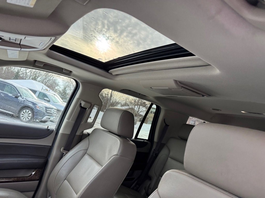 Used 2017 Chevrolet Tahoe LT w/ LT Signature Package image 36