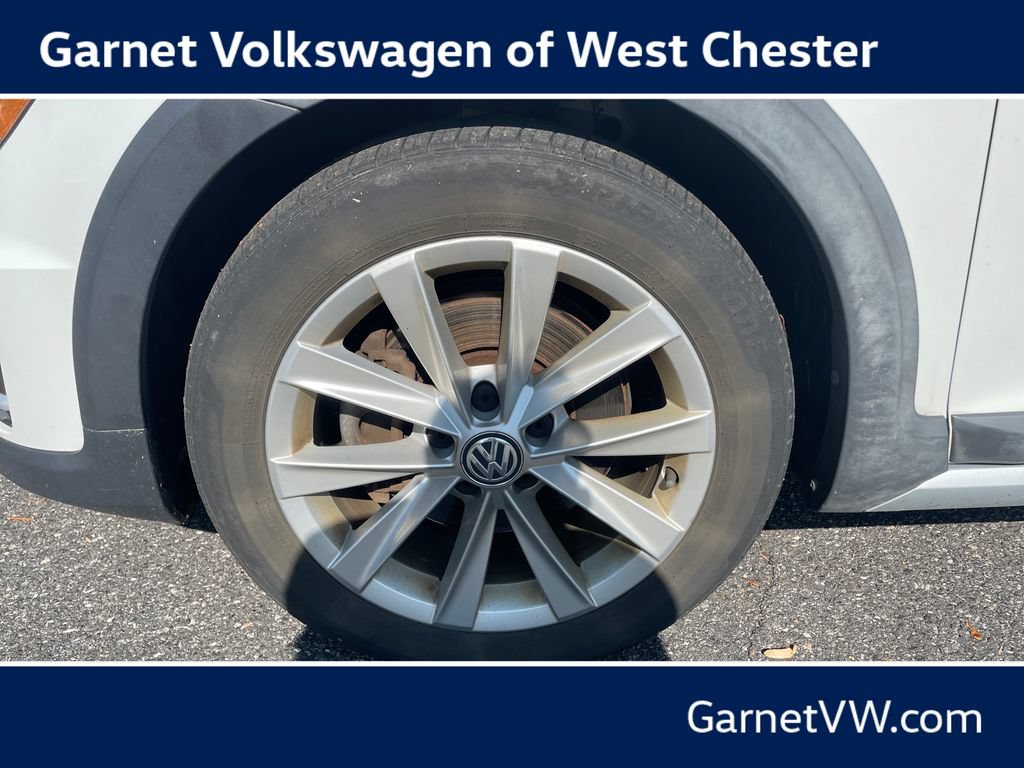 Used 2017 Volkswagen Golf Alltrack S AWD/4WD image 16
