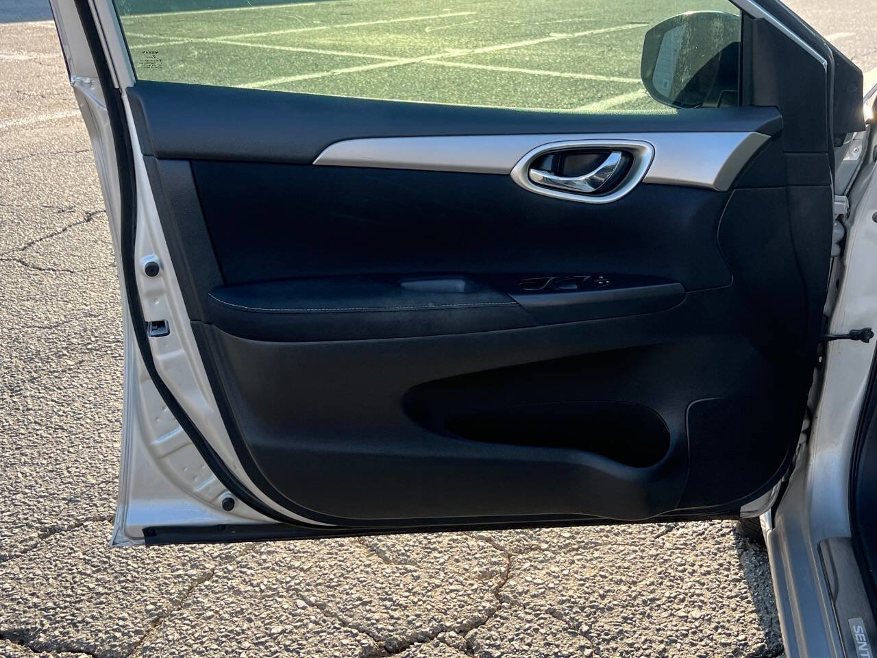 Used 2014 Nissan Sentra SV w/ SV Driver Package FWD image 6
