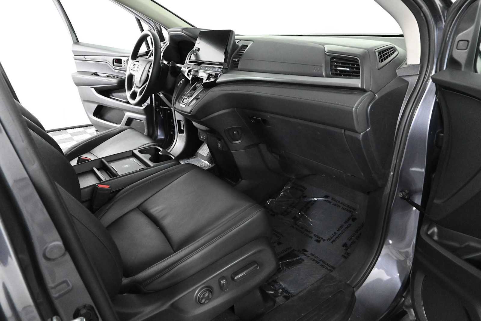 Used 2025 Honda Odyssey EX-L image 10