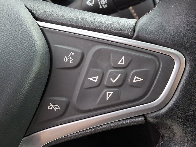 Used 2023 Chevrolet Equinox Premier AWD/4WD image 22