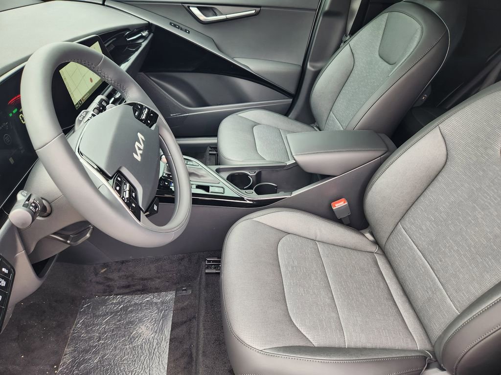 New 2026 Kia Niro SX Touring image 9