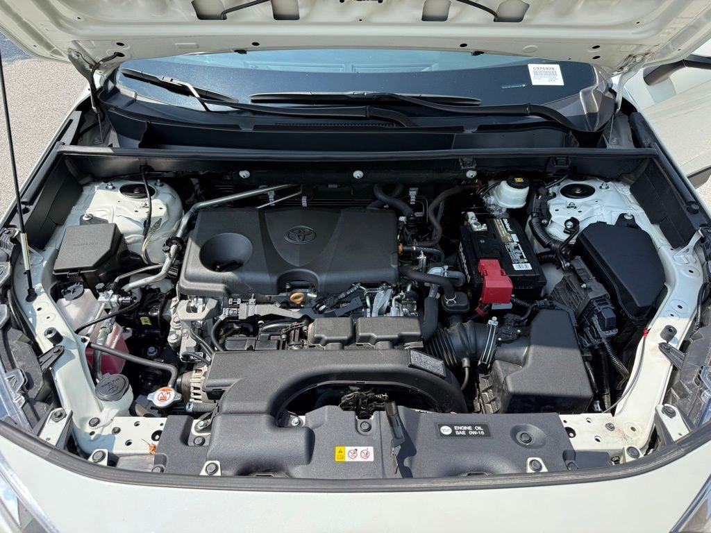 Used 2019 Toyota RAV4 Limited FWD image 17