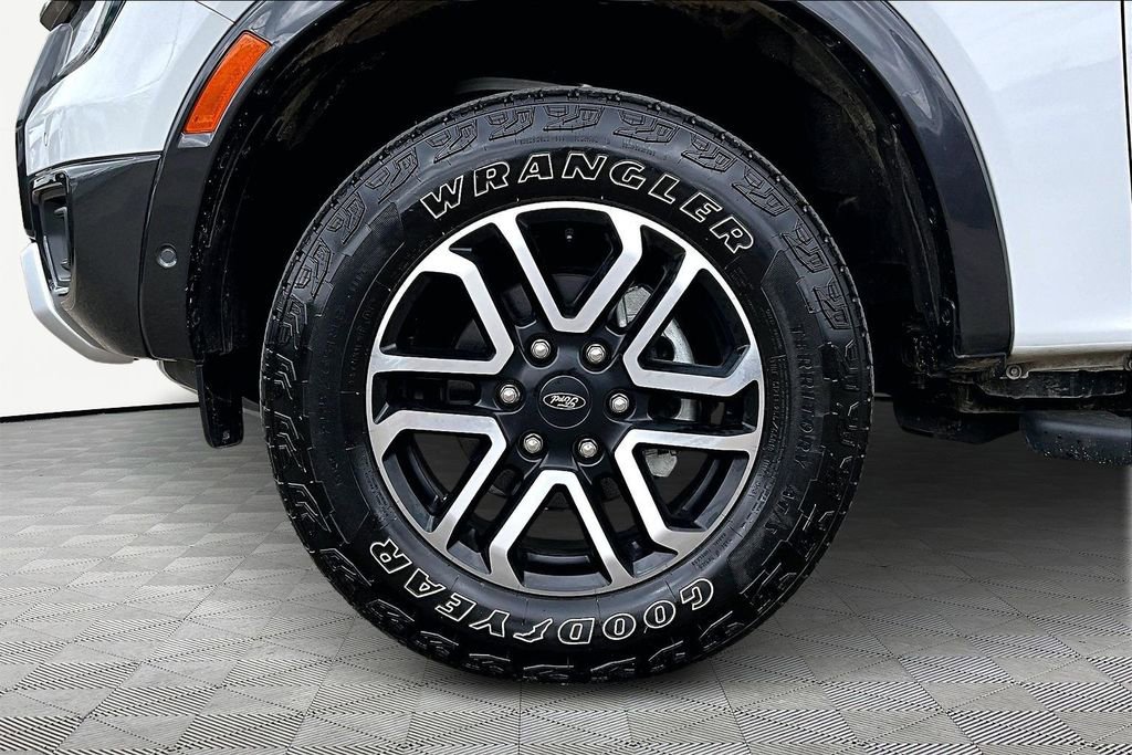 Certified 2024 Ford Ranger Lariat w/ FX4 Off-Road Package image 9