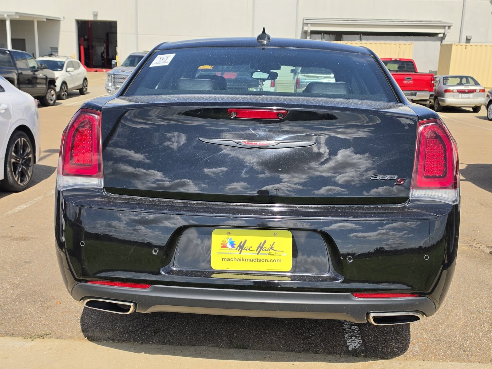 Used 2023 Chrysler 300 S RWD image 5