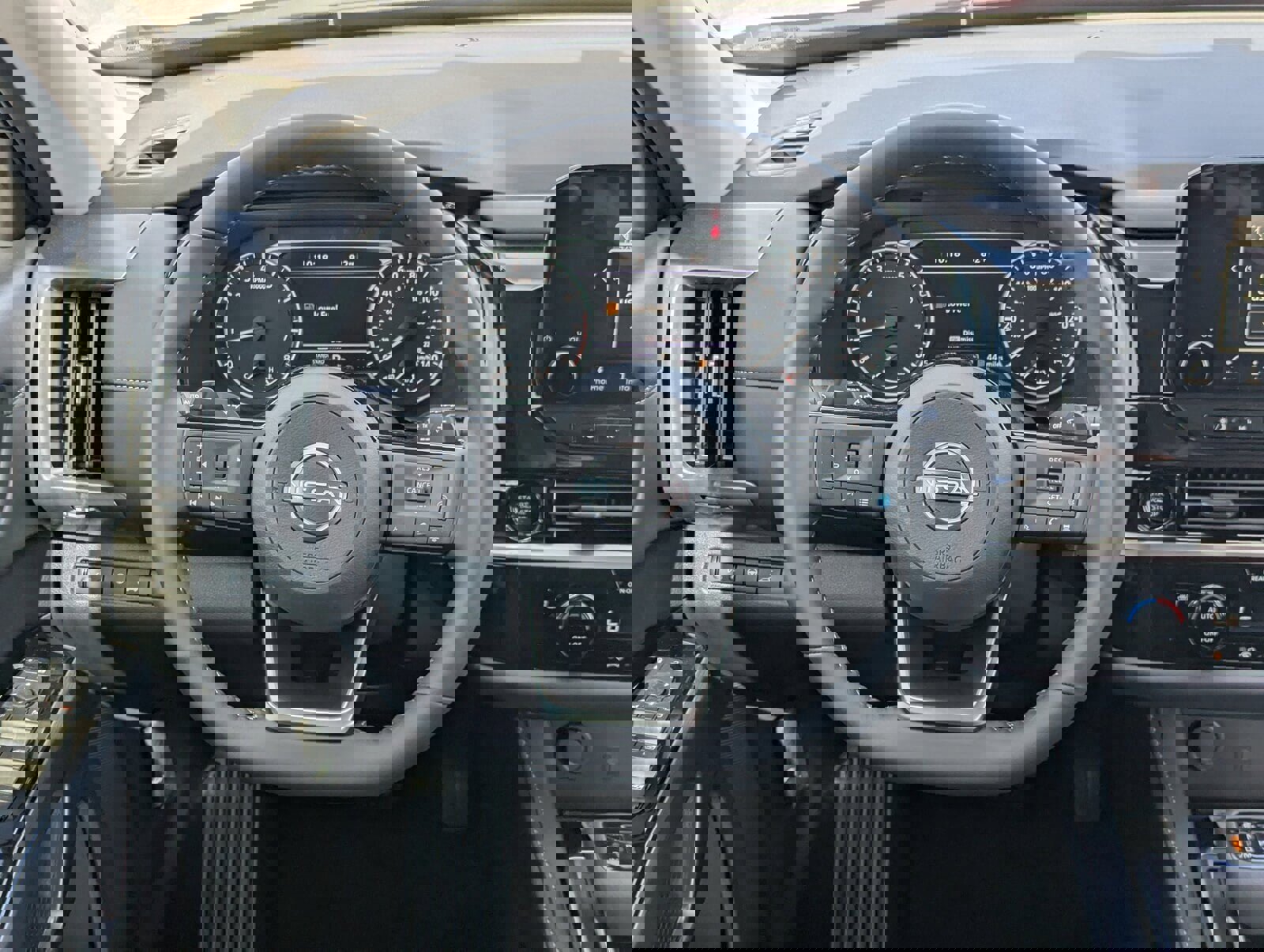 New 2025 Nissan Pathfinder SL image 44