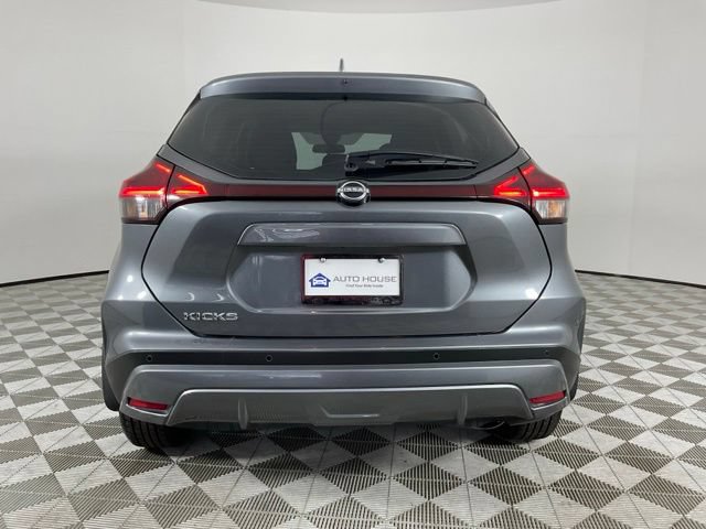 Used 2024 Nissan Kicks S FWD image 6