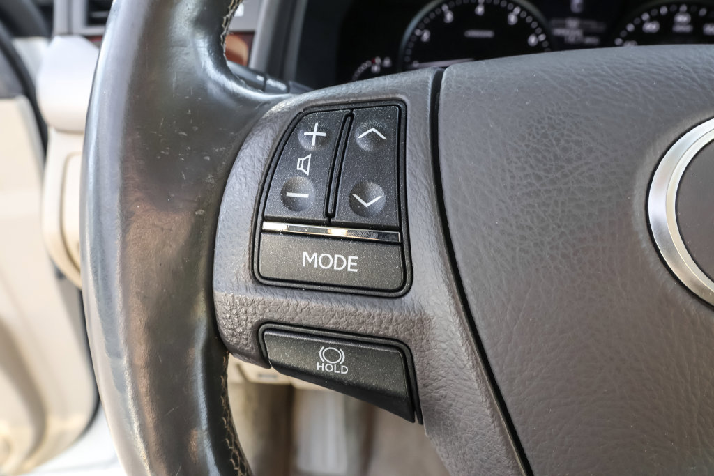 Used 2014 Lexus LS 460 AWD w/ Comfort Package image 21