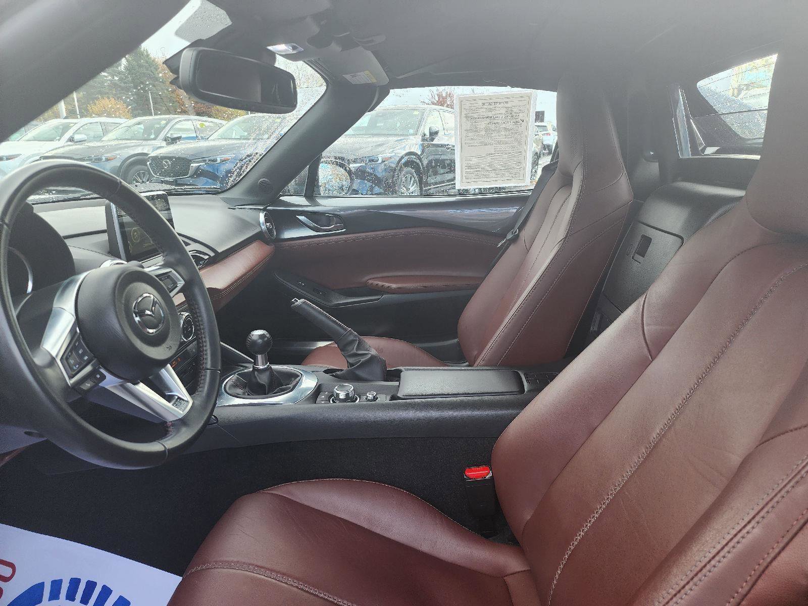 Used 2017 MAZDA MX-5 Miata RF Grand Touring image 12