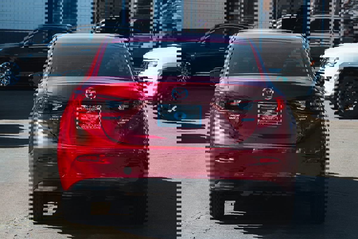 Used 2016 MAZDA MAZDA3 i Sport image 6