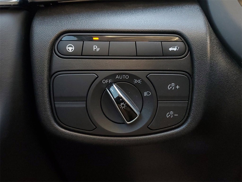 Used 2025 INFINITI QX50 Luxe image 36