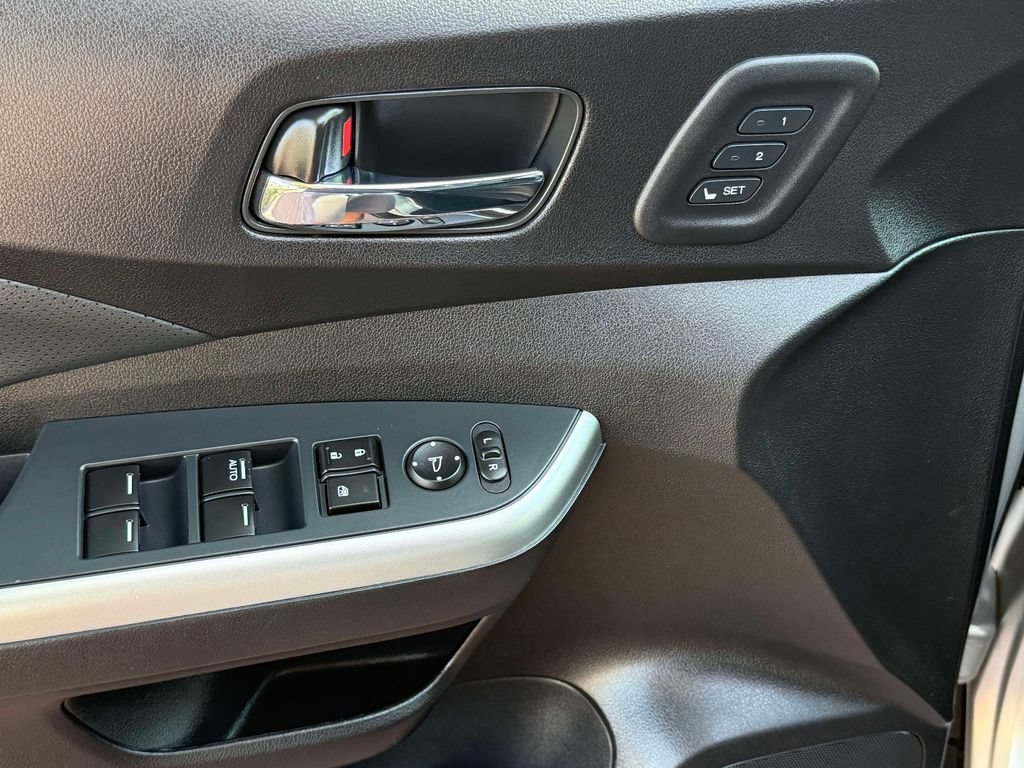 Used 2015 Honda CR-V Touring image 14