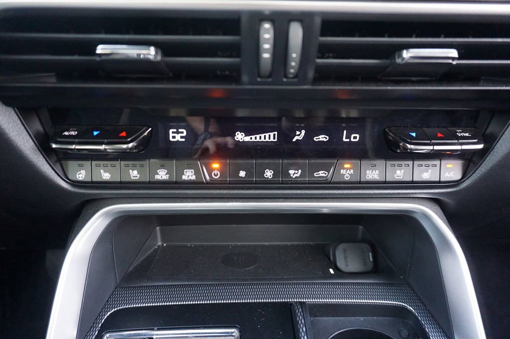 Used 2024 MAZDA CX-90 Plug-In Hybrid w/ Premium Plus image 13