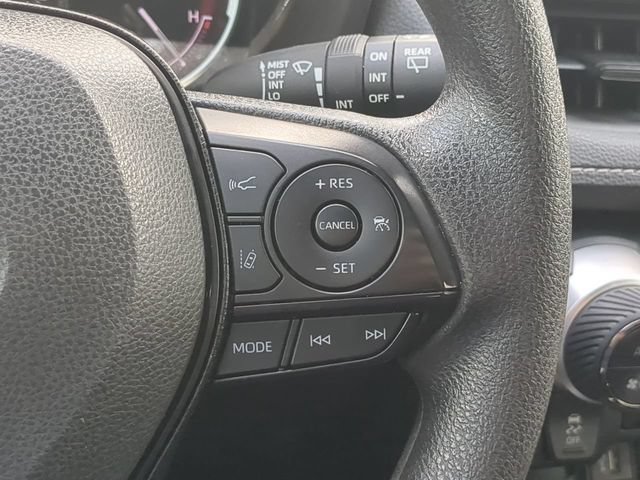 Used 2024 Toyota RAV4 XLE w/ Convenience Package FWD image 30