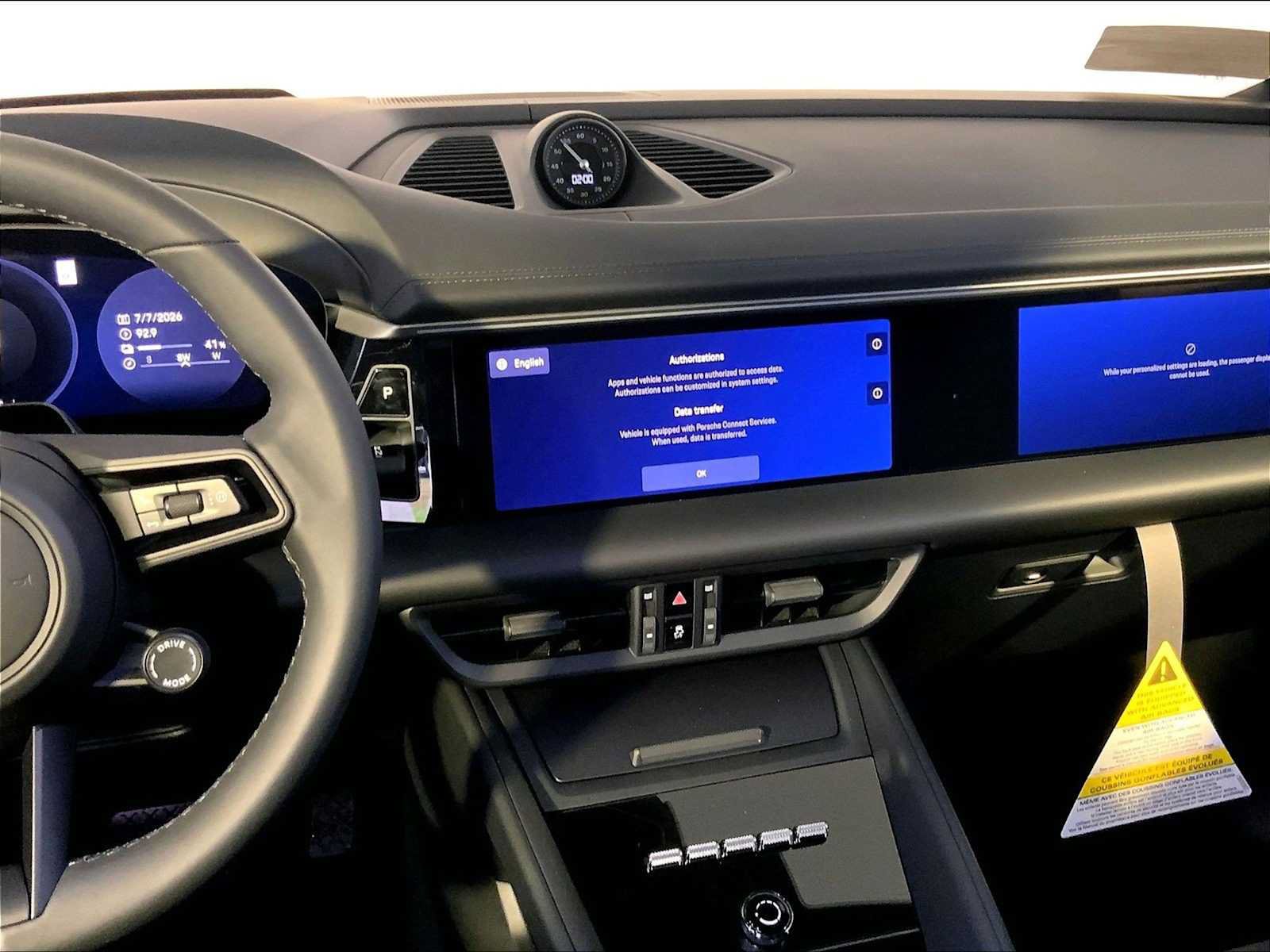 New 2026 Porsche Macan 4 Electric AWD/4WD image 16