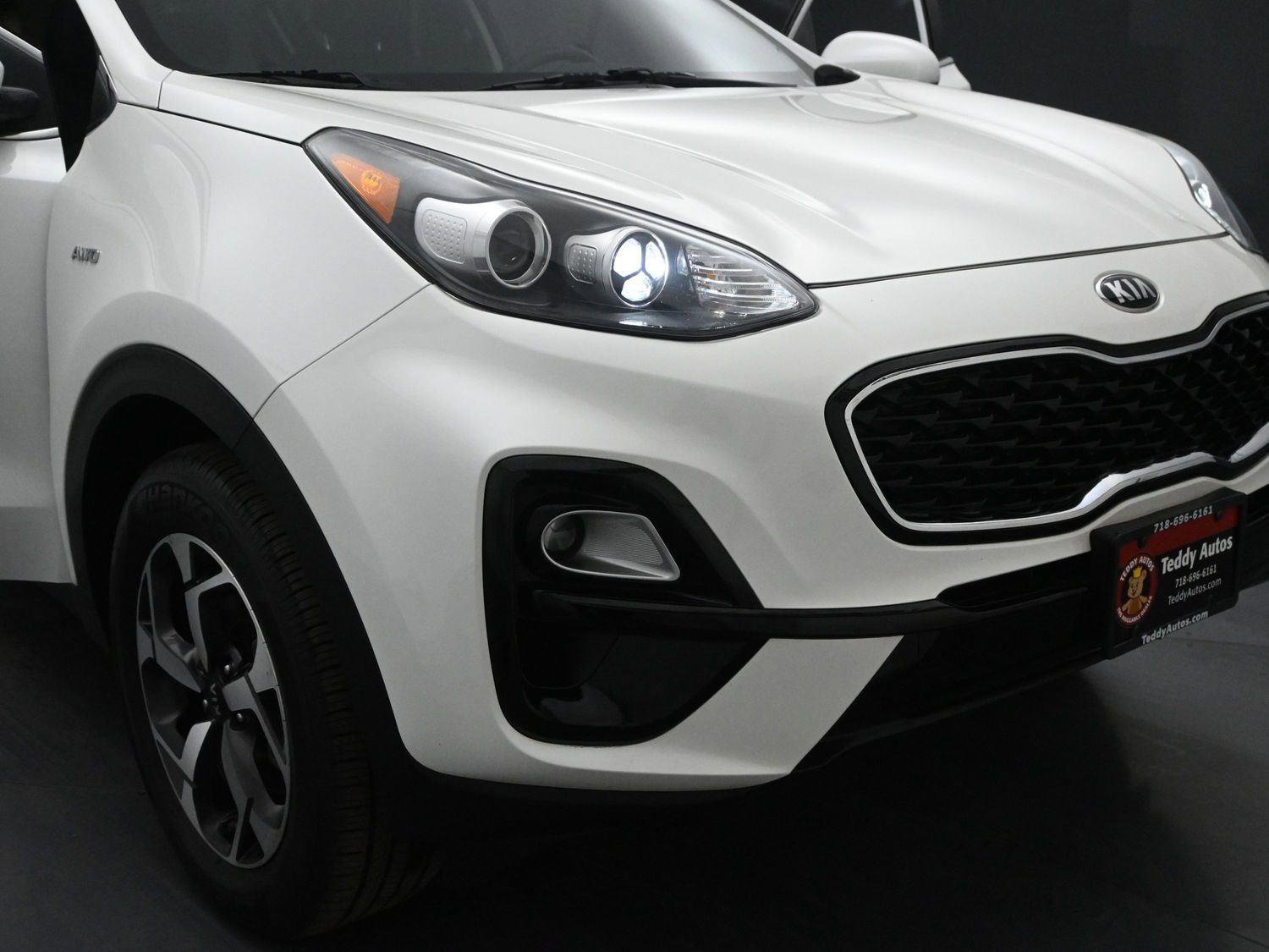 Used 2022 Kia Sportage LX AWD/4WD image 15