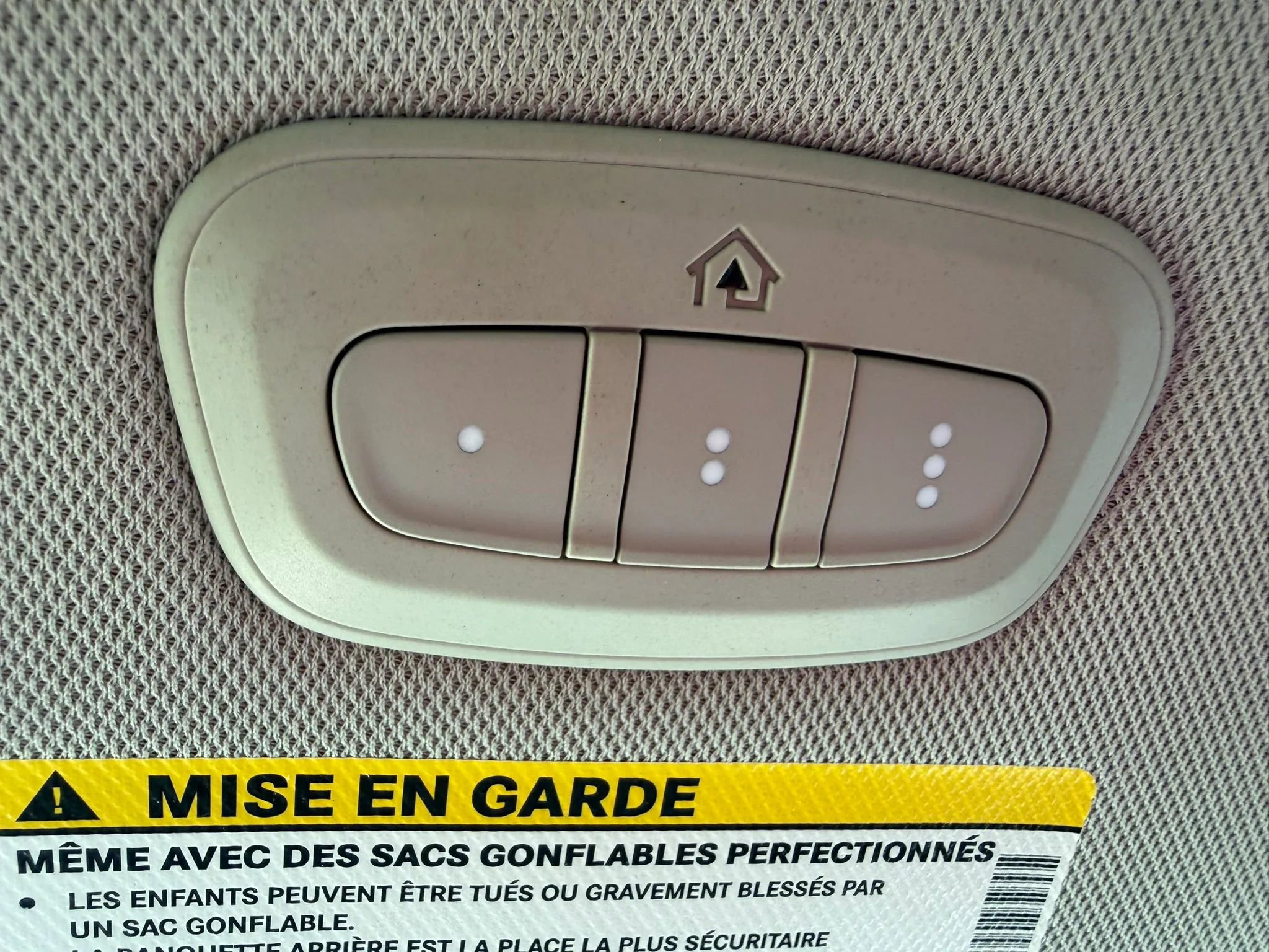 Used 2021 Chrysler Pacifica Touring-L FWD image 24
