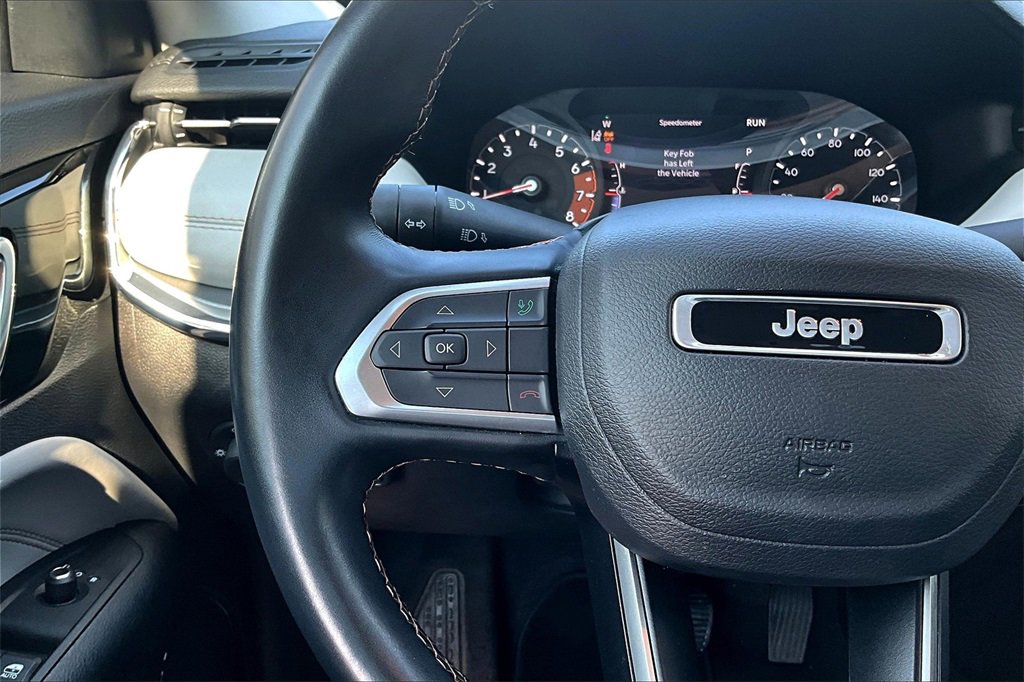 Used 2022 Jeep Compass Limited image 11