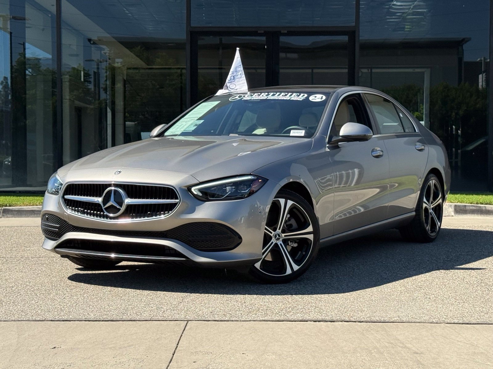 Used 2024 Mercedes-Benz C 300 Sedan image 2