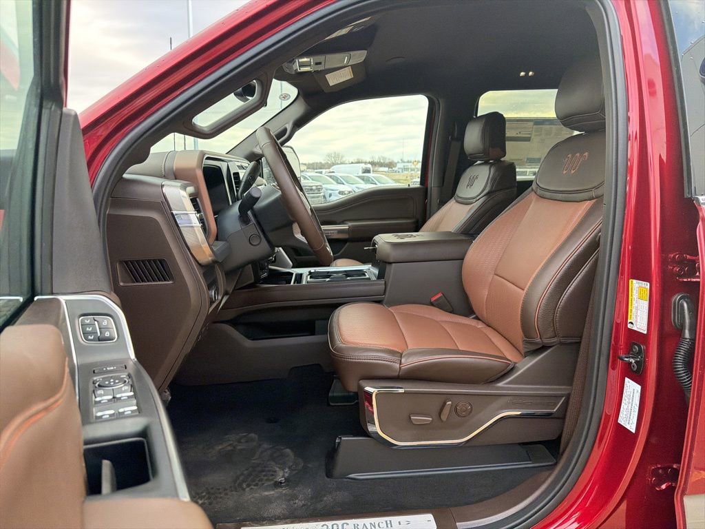 New 2026 Ford F350 King Ranch w/ FX4 Off-Road Package image 15