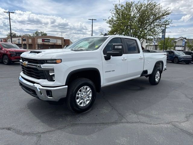 Certified 2025 Chevrolet Silverado 3500 LT w/ Convenience Package AWD/4WD image 3