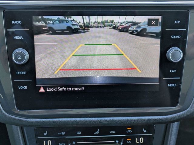 Certified 2023 Volkswagen Tiguan SE w/ Panoramic Sunroof Package FWD image 25