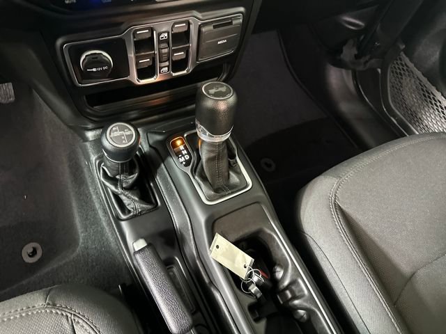 Used 2023 Jeep Wrangler Unlimited w/ Cold Weather Group image 20