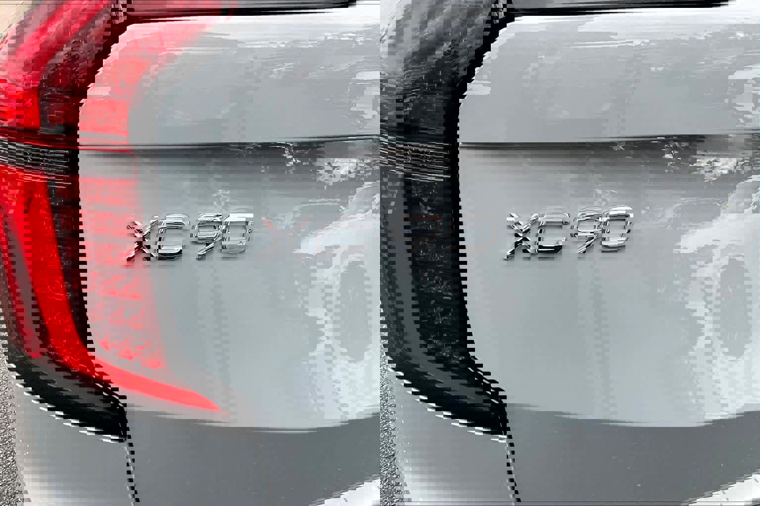 New 2026 Volvo XC90 B6 Plus w/ Protection Package Premier image 6