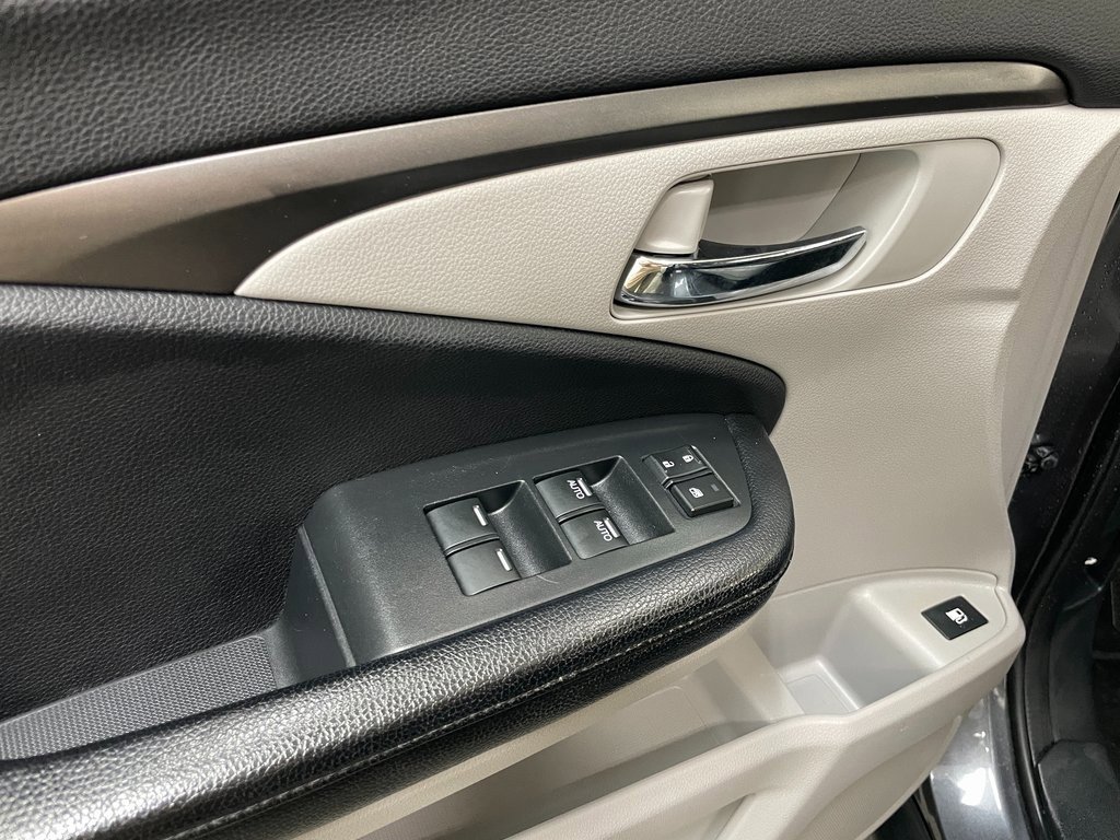 Used 2016 Honda Pilot EX image 22