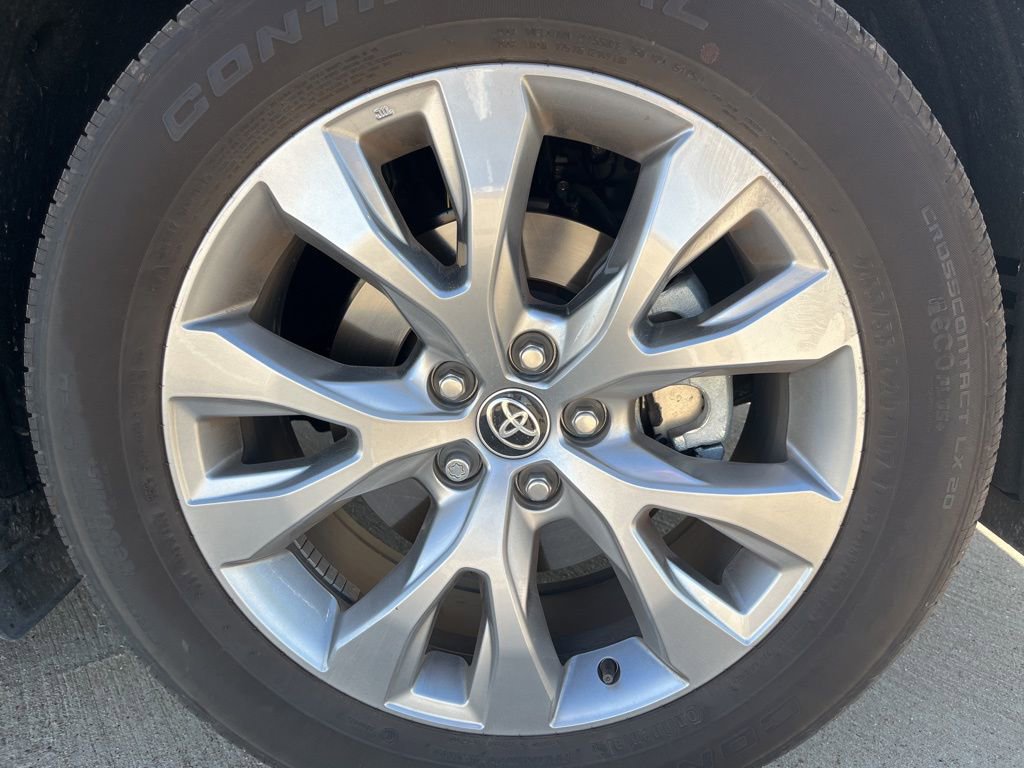 Used 2026 Toyota Grand Highlander Limited image 8