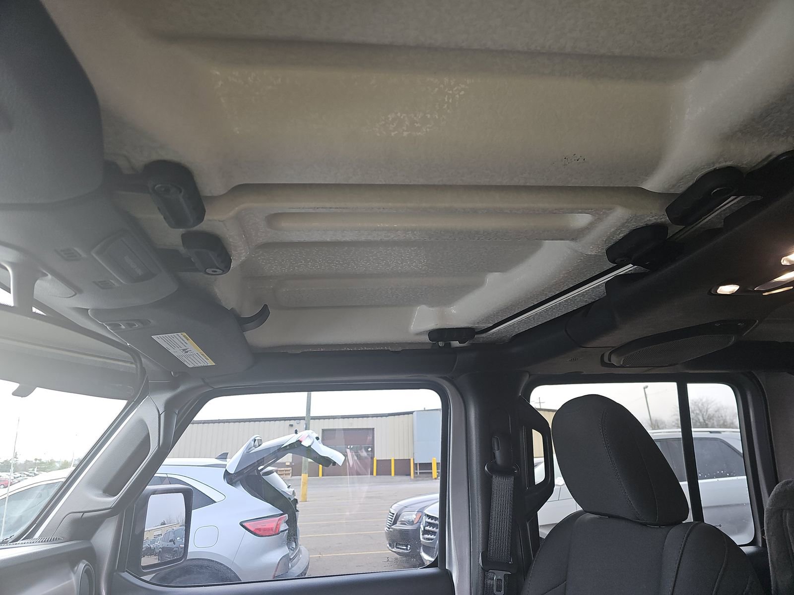 Used 2021 Jeep Gladiator Willys image 20