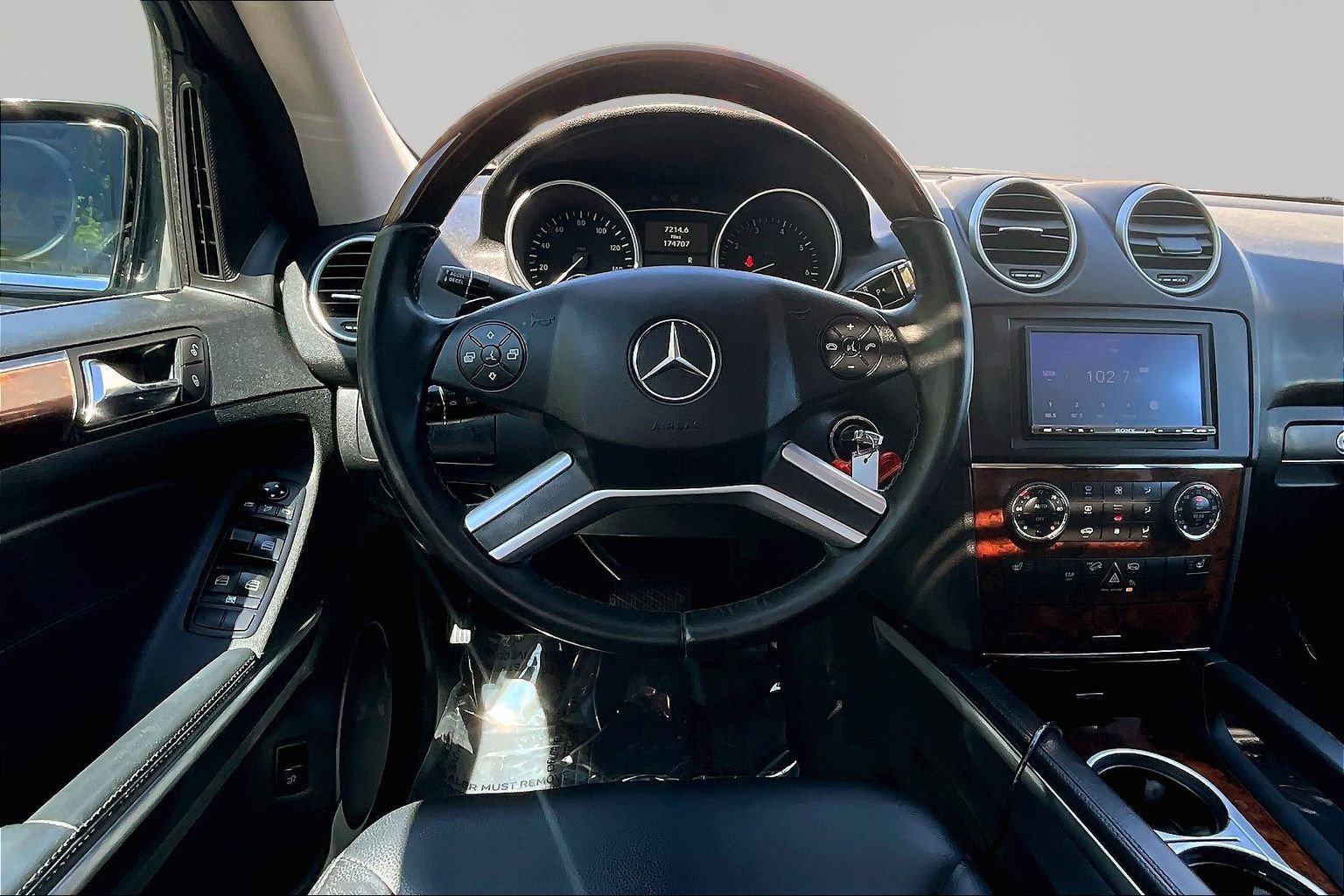 Used 2010 Mercedes-Benz ML 350 4MATIC image 8