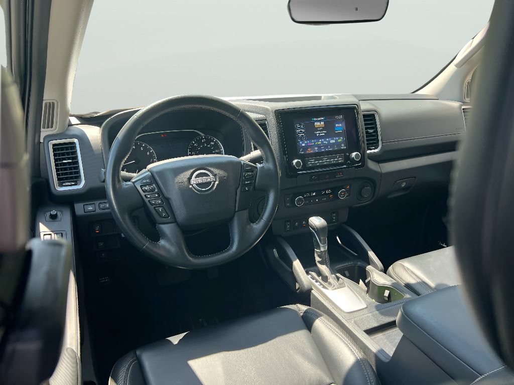 Used 2024 Nissan Frontier SL w/ Technology Package RWD image 16