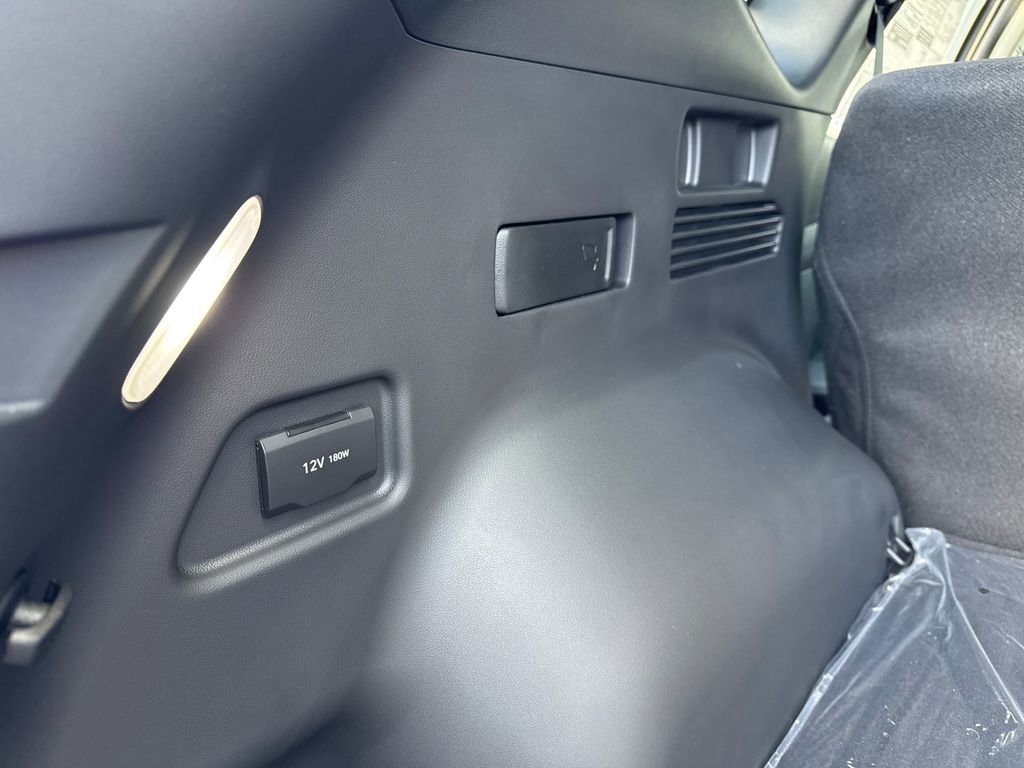 New 2026 Hyundai Tucson Blue SE image 35