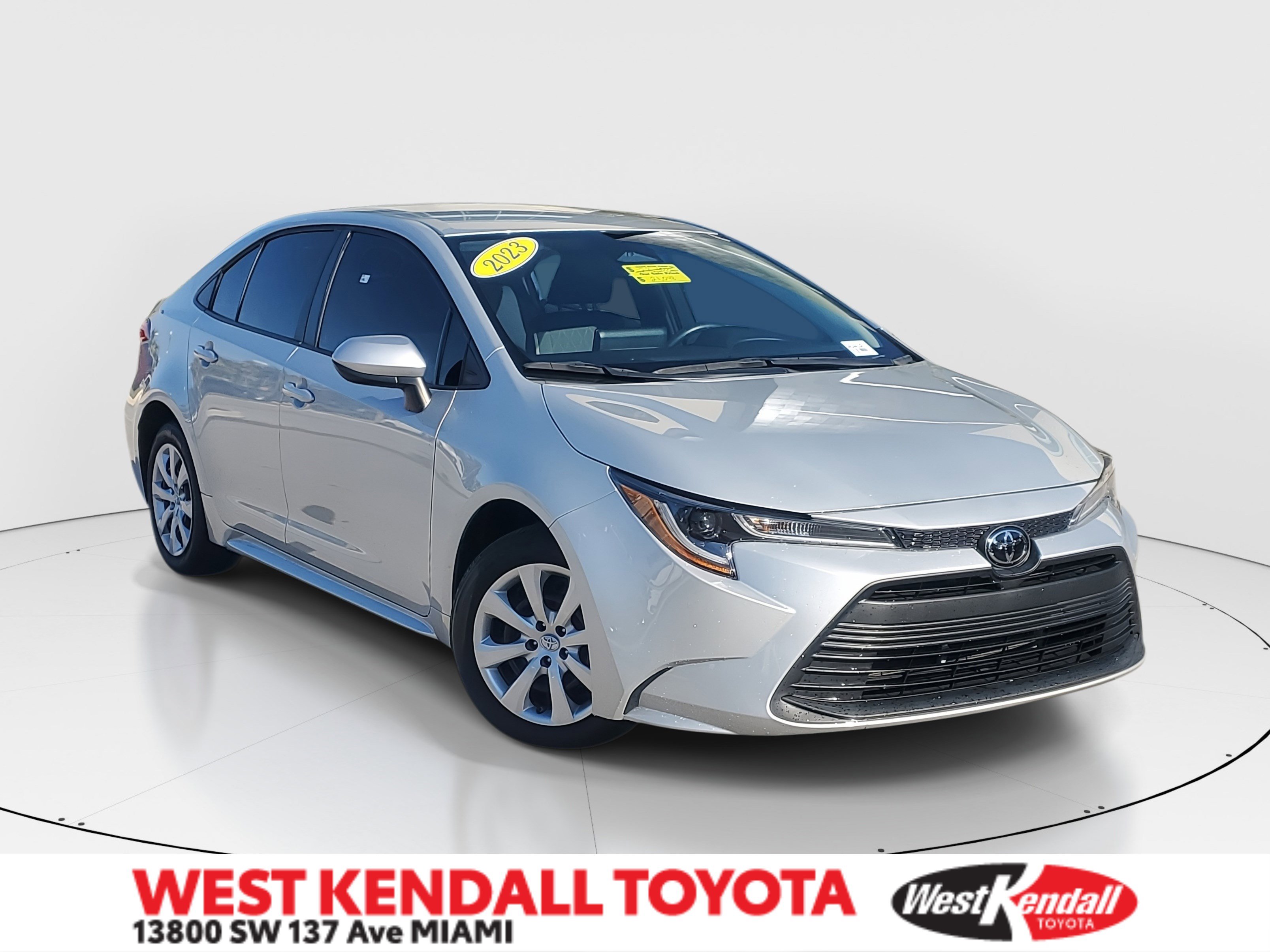 Used 2023 Toyota Corolla LE image 1