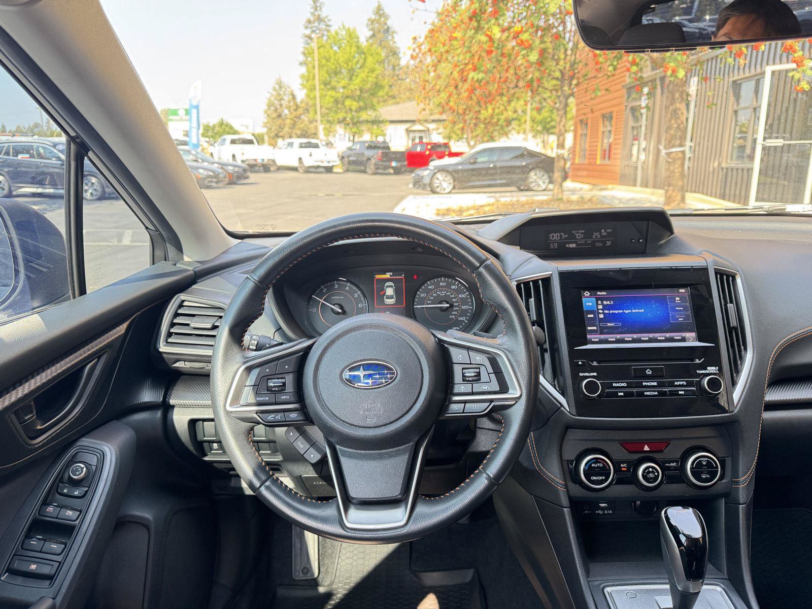 Used 2020 Subaru Crosstrek 2.0i Premium w/ Moonroof Package 1 AWD/4WD image 14