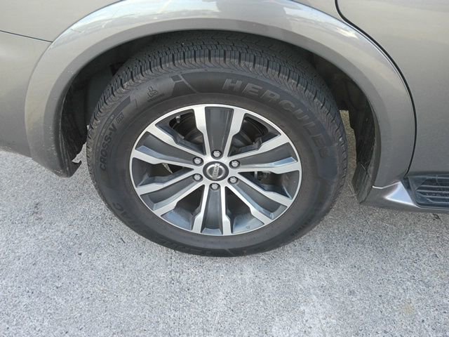 Used 2020 Nissan Armada SL w/ Premium Package image 12