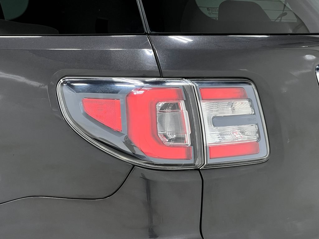 Used 2015 GMC Acadia Denali AWD/4WD image 40