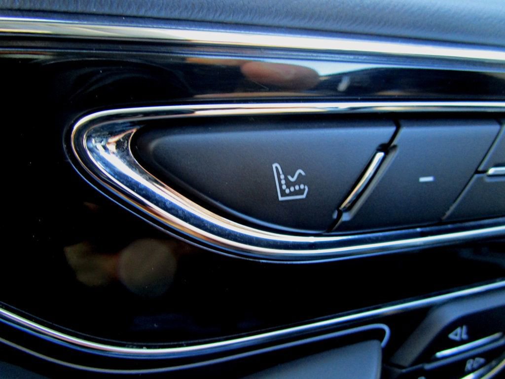 Used 2021 Lincoln Navigator L Black Label w/ Cargo Convenience Package image 40