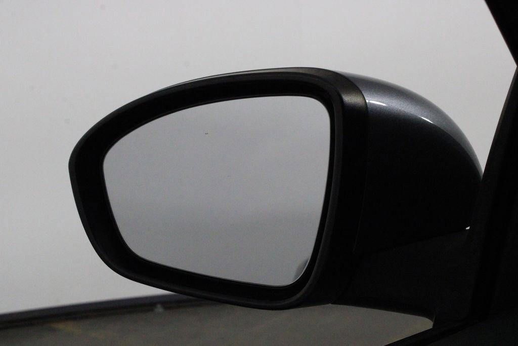 Used 2021 Nissan Sentra SV image 39