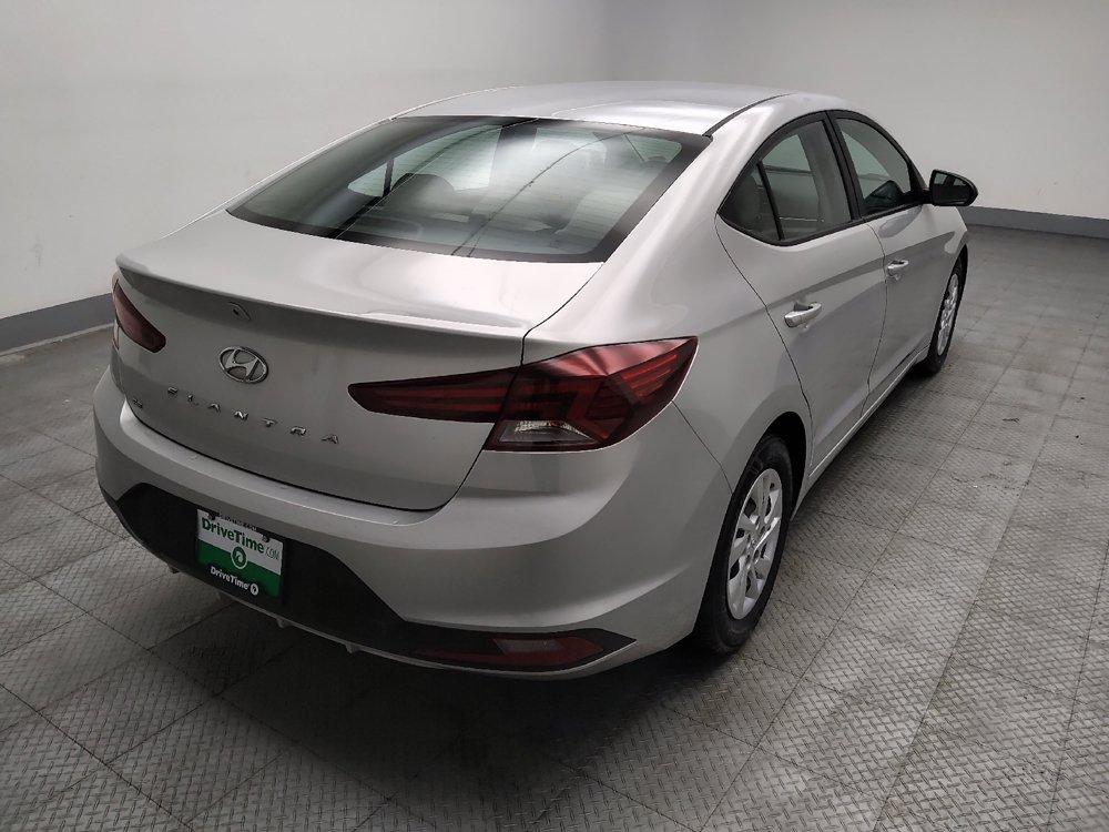 Used 2019 Hyundai Elantra SE FWD image 9