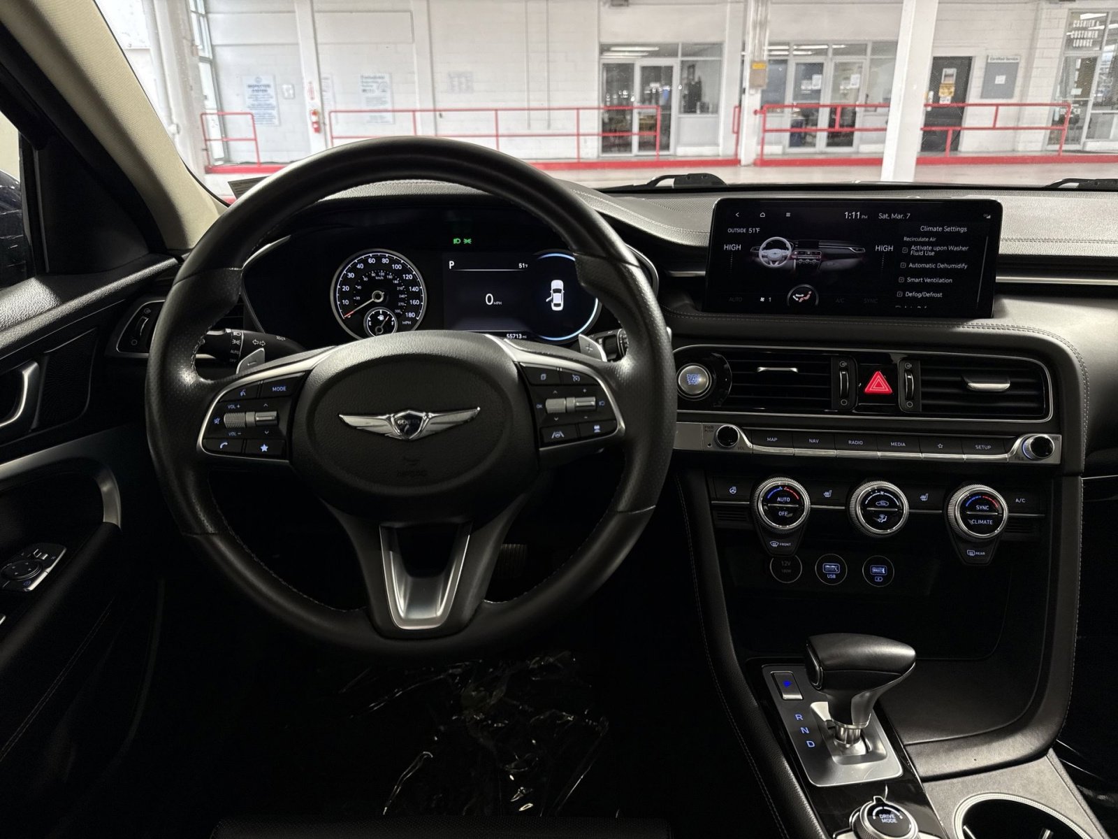 Used 2023 Genesis G70 2.0T image 16