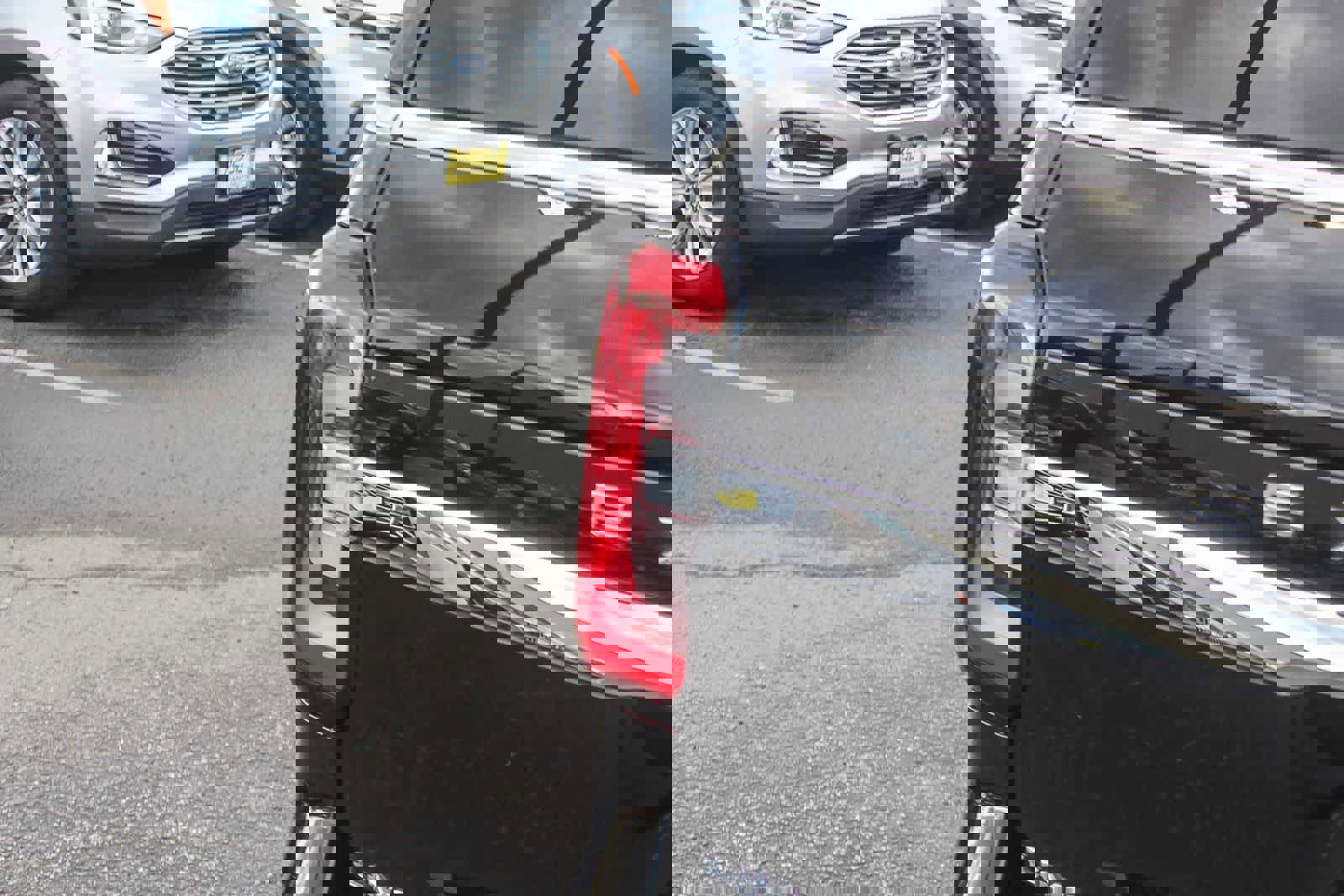 Used 2024 Ford Expedition Limited RWD image 4