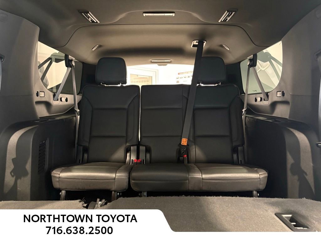 Used 2023 Chevrolet Suburban High Country AWD/4WD image 28
