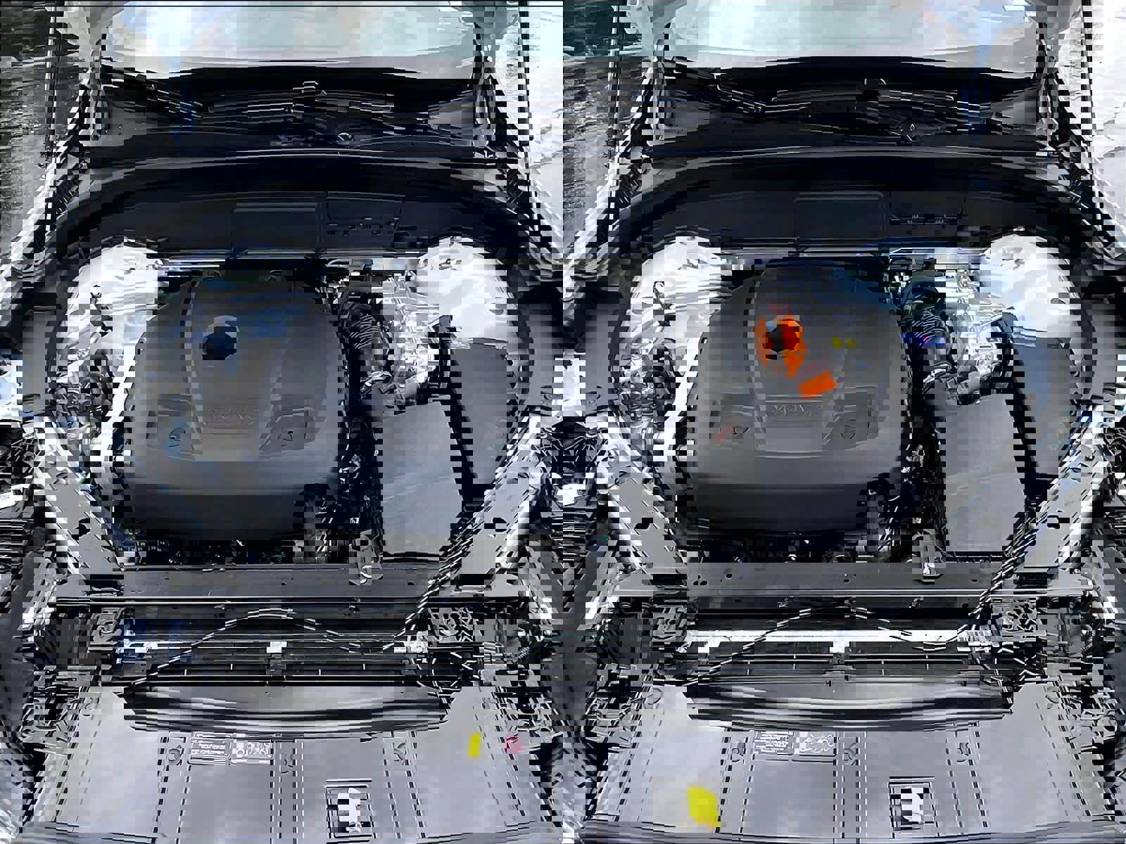 Used 2026 Volvo XC60 T8 Plus w/ Protection Package Premier image 12